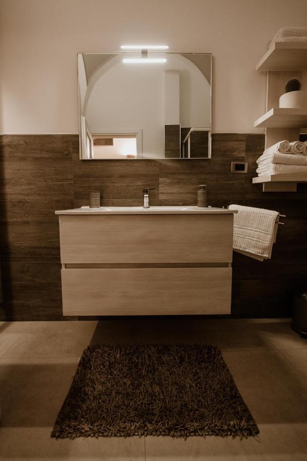 ברינדיזי Pacuvius Home Suite B&B מראה חיצוני תמונה