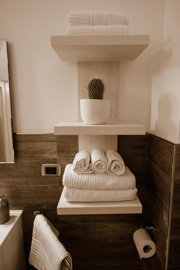 ברינדיזי Pacuvius Home Suite B&B מראה חיצוני תמונה
